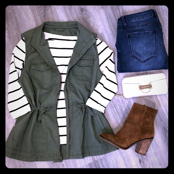 Merona Jackets & Blazers - Merona Green Vest, M